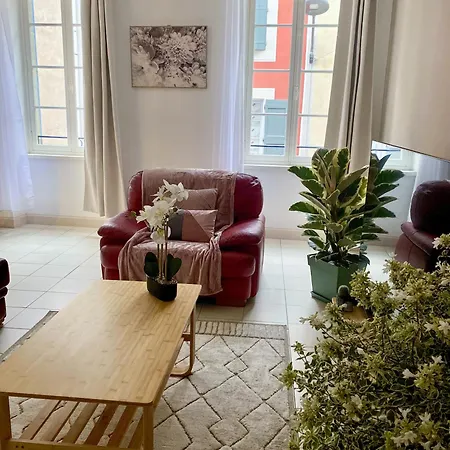 T3 Situe Pres De La Place Carnot * Carcassonne