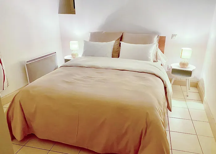 T3 Situe Pres De La Place Carnot شقة *