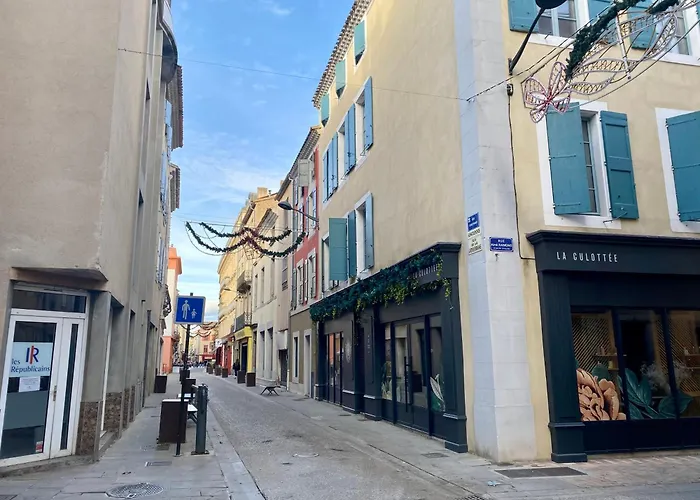 T3 Situe Pres De La Place Carnot Carcassonne