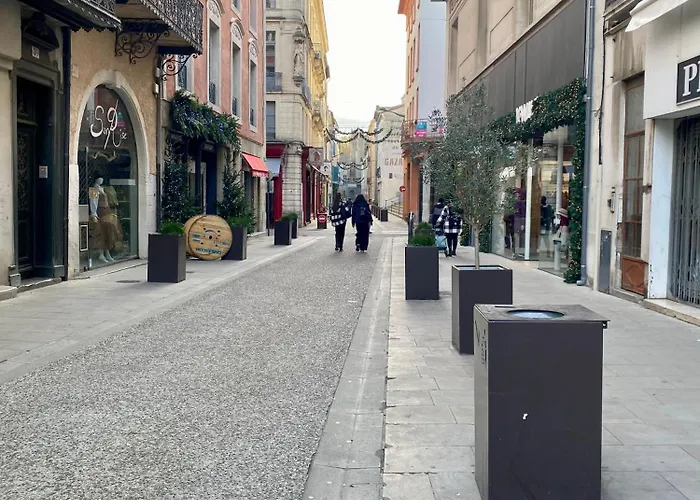 T3 Situe Pres De La Place Carnot * قرقشونه